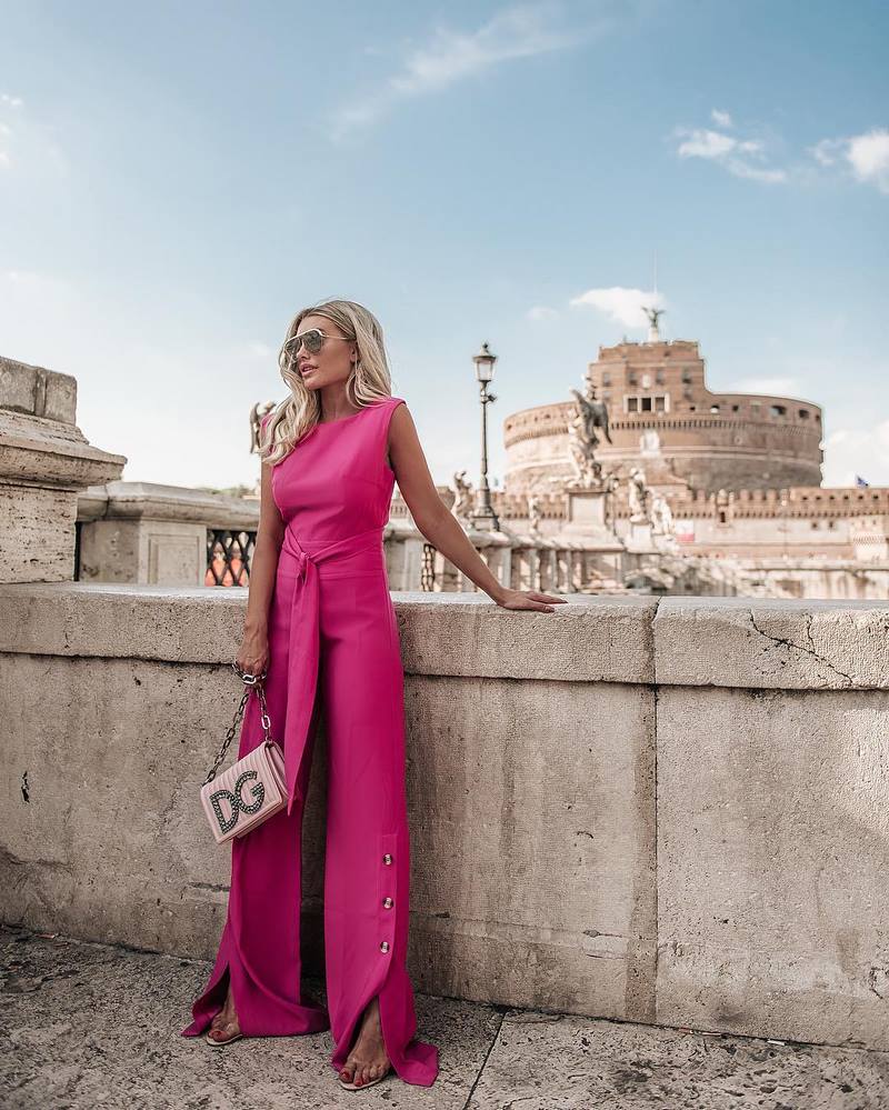 Великолепные комбинезоны на лето 2026: лучшие образы и стили