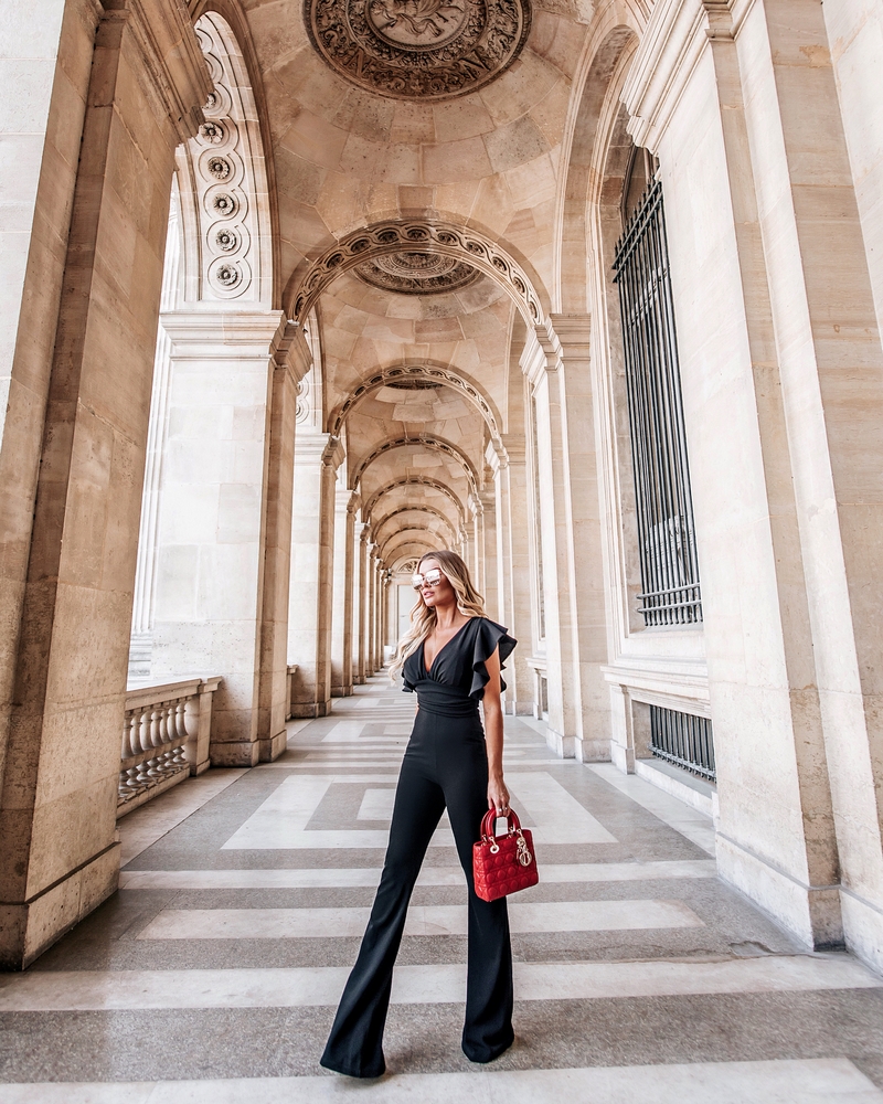 Великолепные комбинезоны на лето 2026: лучшие образы и стили