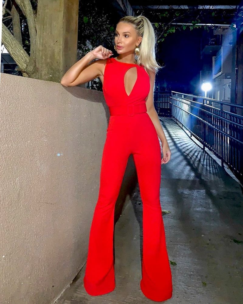 Великолепные комбинезоны на лето 2026: лучшие образы и стили