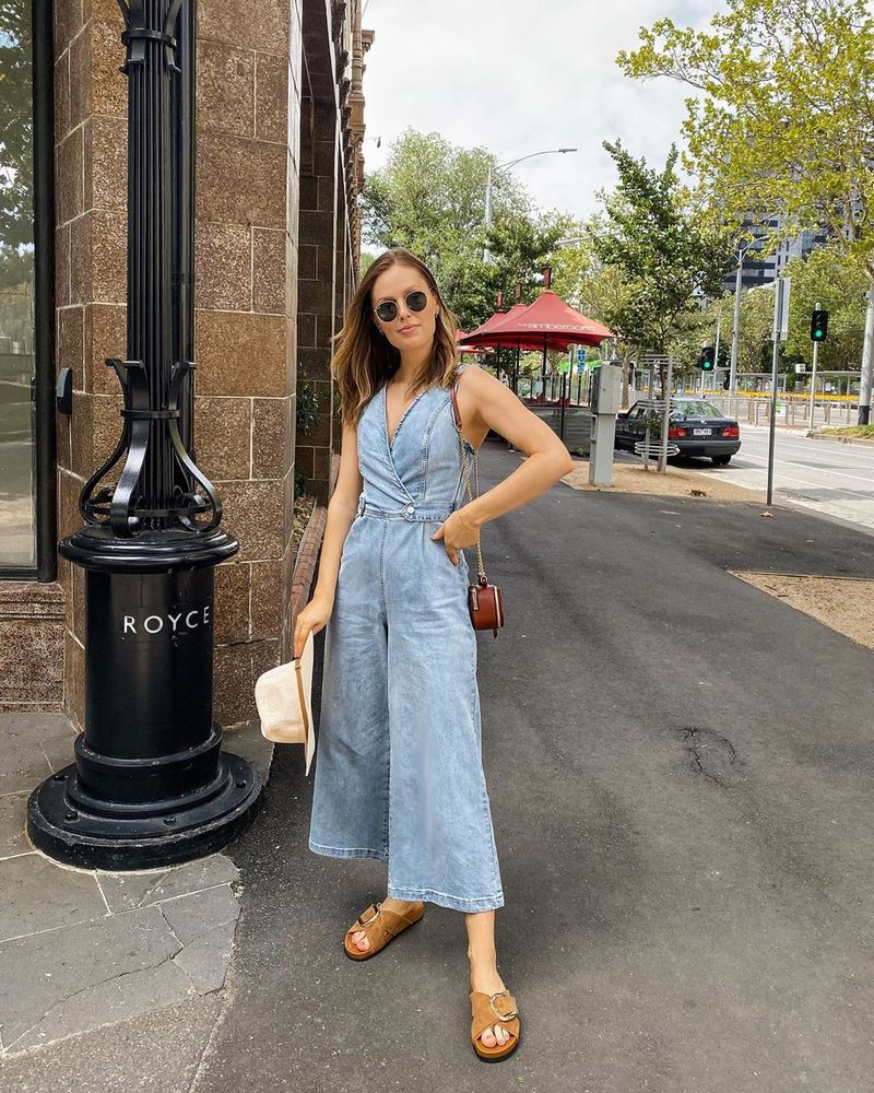 Великолепные комбинезоны на лето 2026: лучшие образы и стили