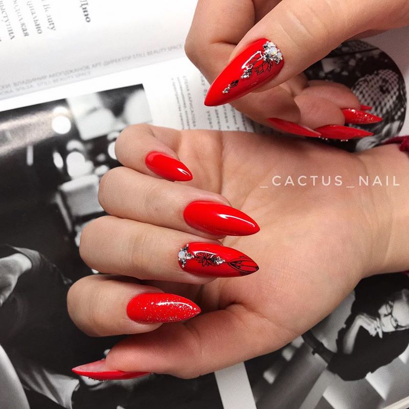 Обворожительные красные ногти 2026 – топовые техники и примеры дизайна