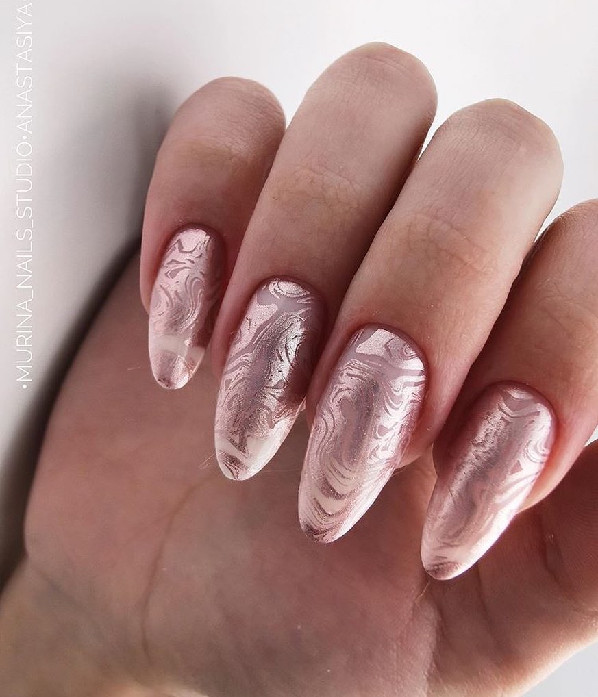 Стильный стемпинг маникюр 2026 – новые идеи дизайна