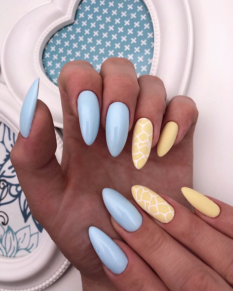 Стильный стемпинг маникюр 2026 – новые идеи дизайна