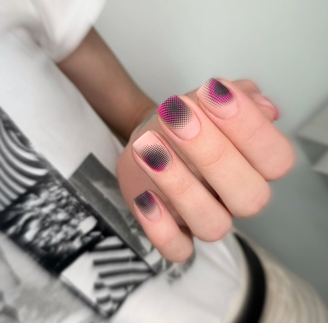 Стильный стемпинг маникюр 2026 – новые идеи дизайна