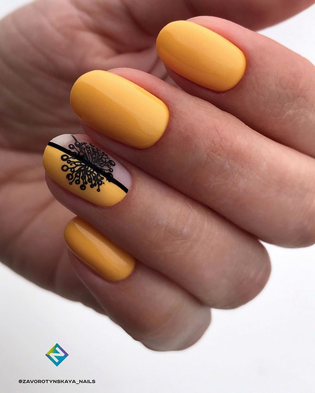 Стильный стемпинг маникюр 2026 – новые идеи дизайна