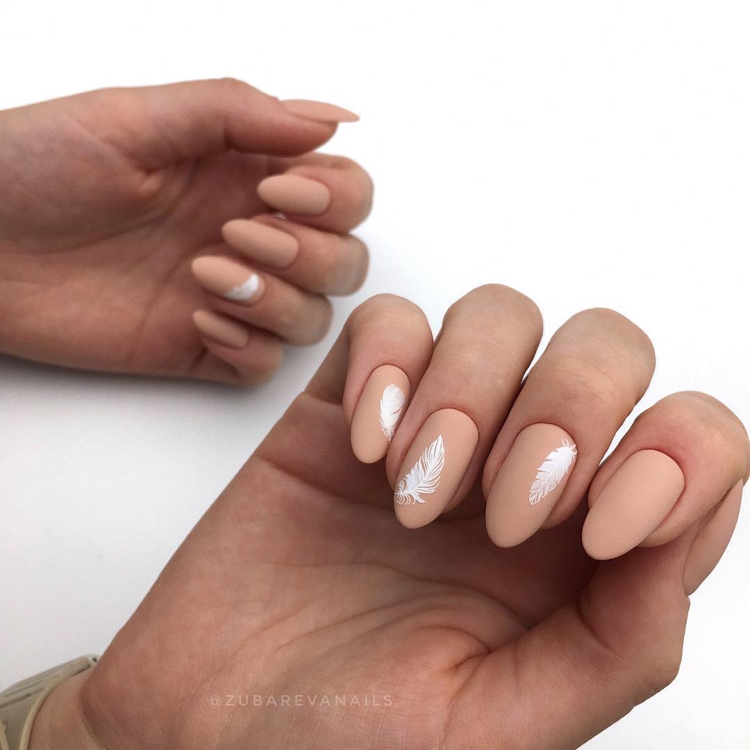 Стильный стемпинг маникюр 2026 – новые идеи дизайна