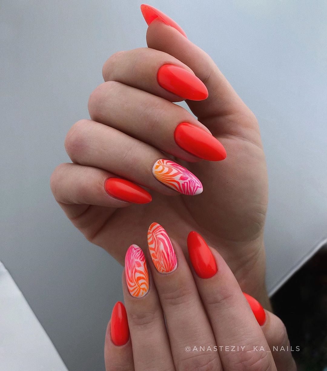 Стильный стемпинг маникюр 2026 – новые идеи дизайна