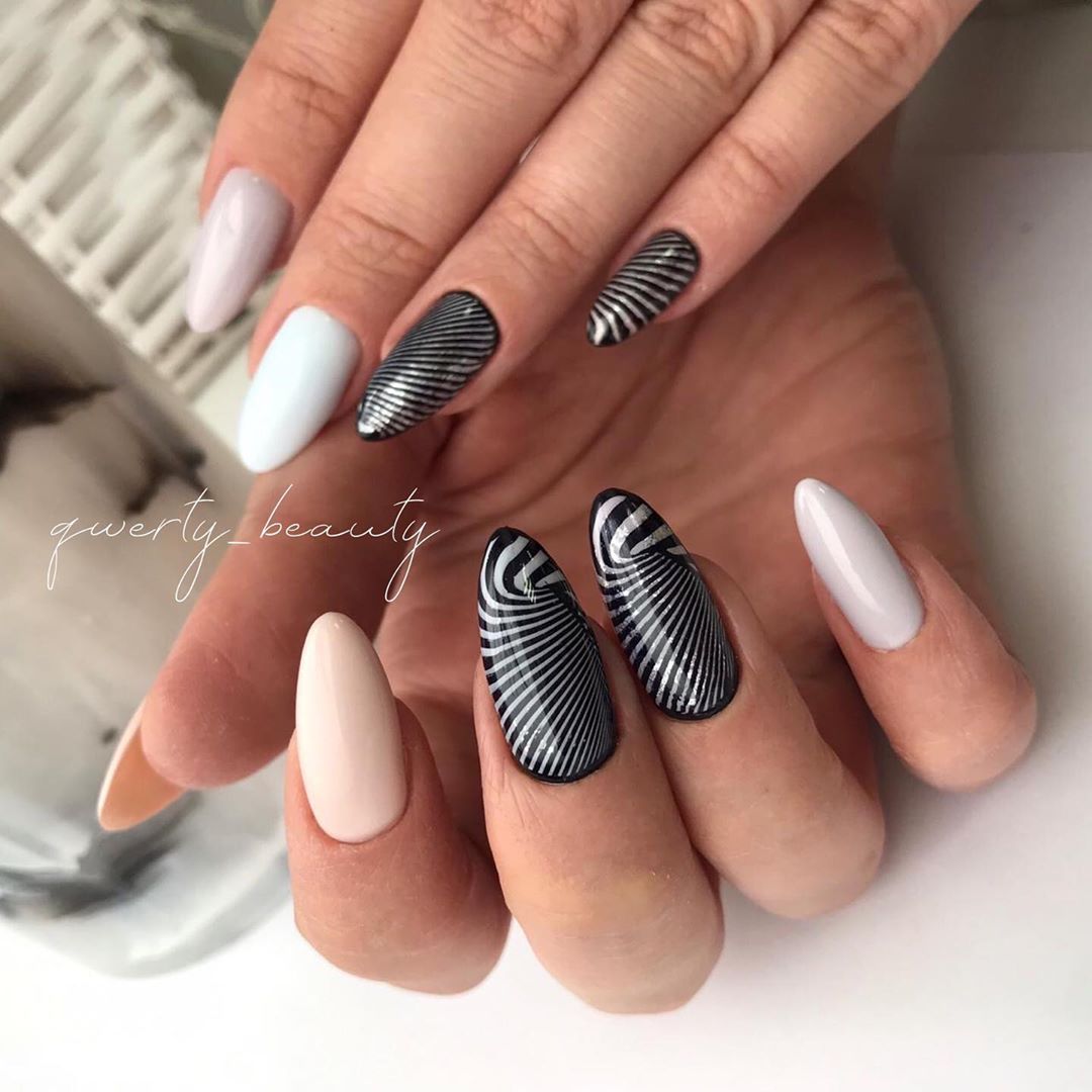 Стильный стемпинг маникюр 2026 – новые идеи дизайна