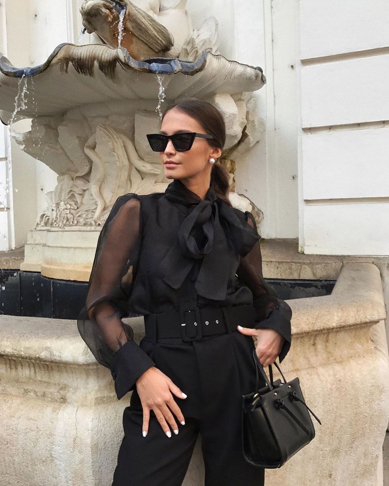 Красивые женские блузки 2026: лучшие образы с блузками — фото