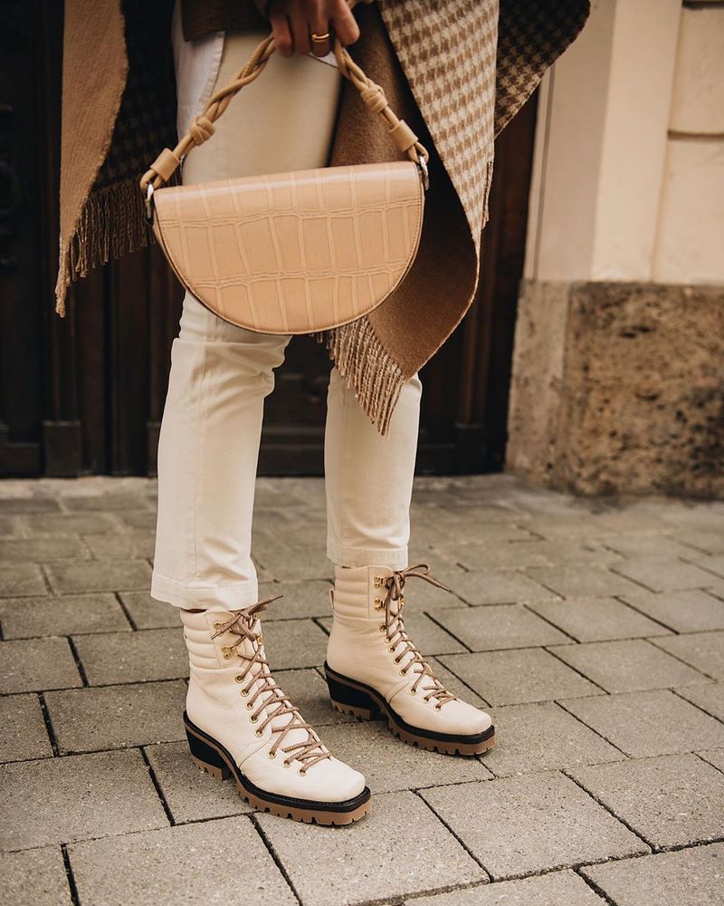 Гид по трендам женской обуви осень-зима 2026-2027: модные новинки на фото