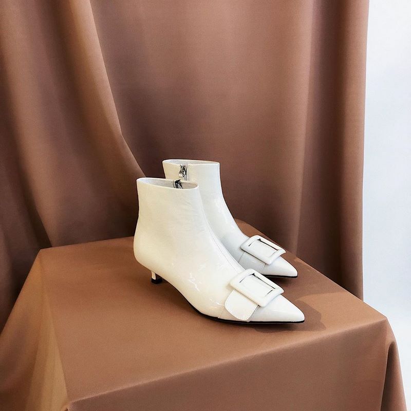 Гид по трендам женской обуви осень-зима 2026-2027: модные новинки на фото