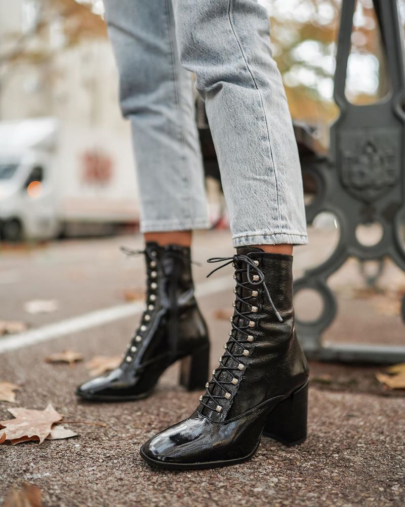 Гид по трендам женской обуви осень-зима 2026-2027: модные новинки на фото