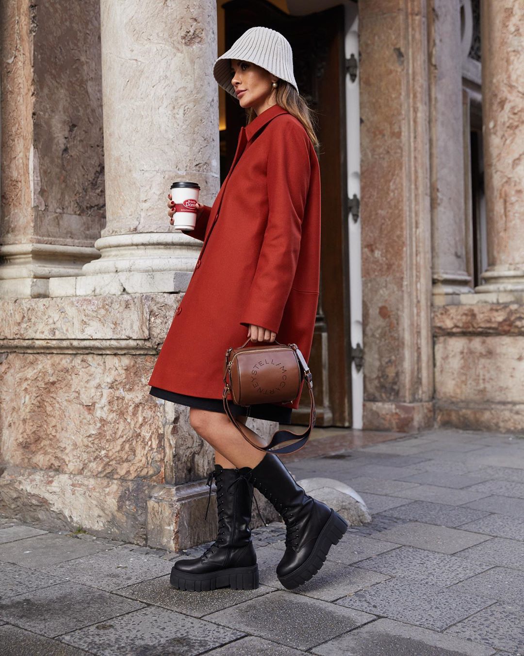 Стильные пальто 2026: модные тенденции, фасоны — фото