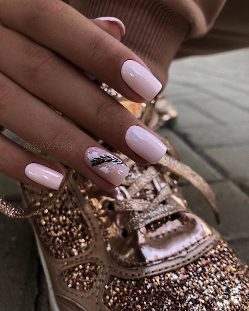 Идеальный выбор: нежный маникюр 2026 в новом дизайне
