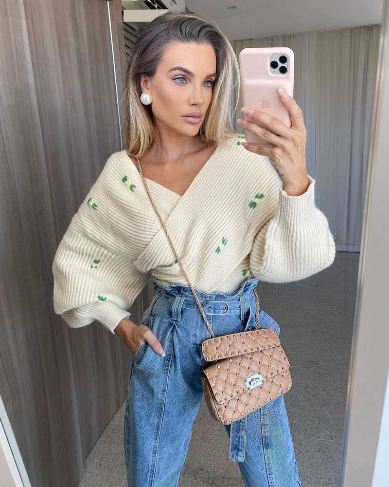 Мода на женские свитеры 2026: свежая подборка новых моделей и фасонов