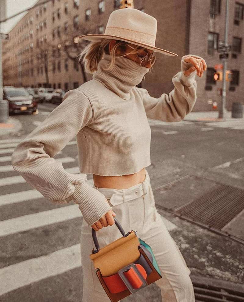 Мода на женские свитеры 2026: свежая подборка новых моделей и фасонов