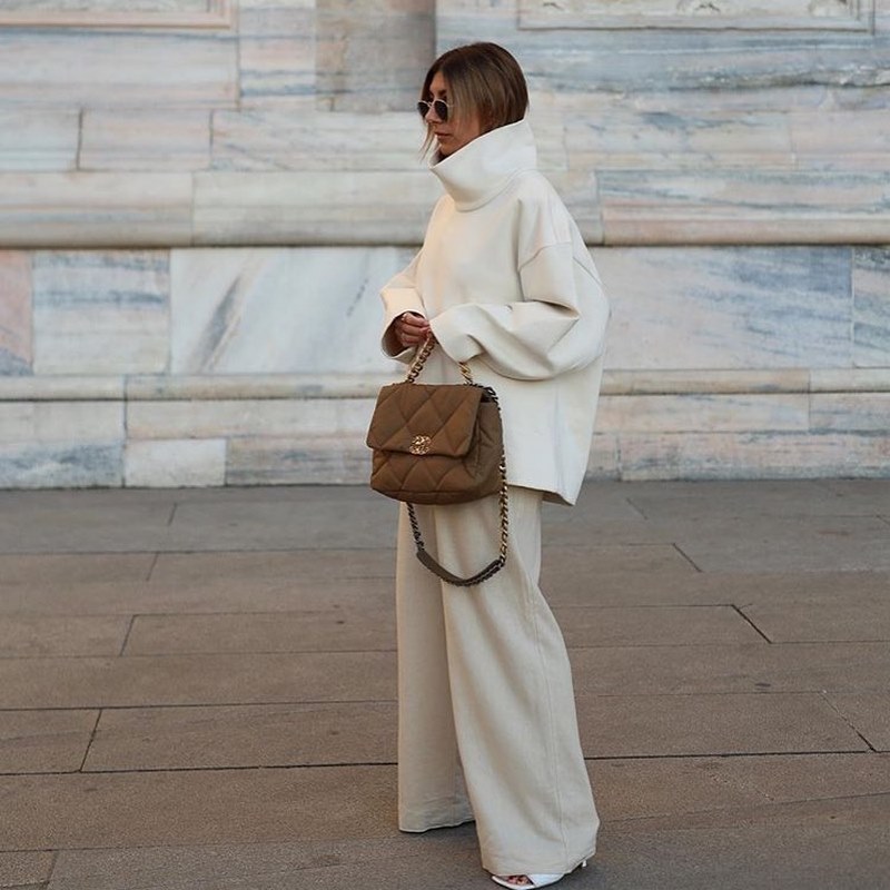 Мода на женские свитеры 2026: свежая подборка новых моделей и фасонов