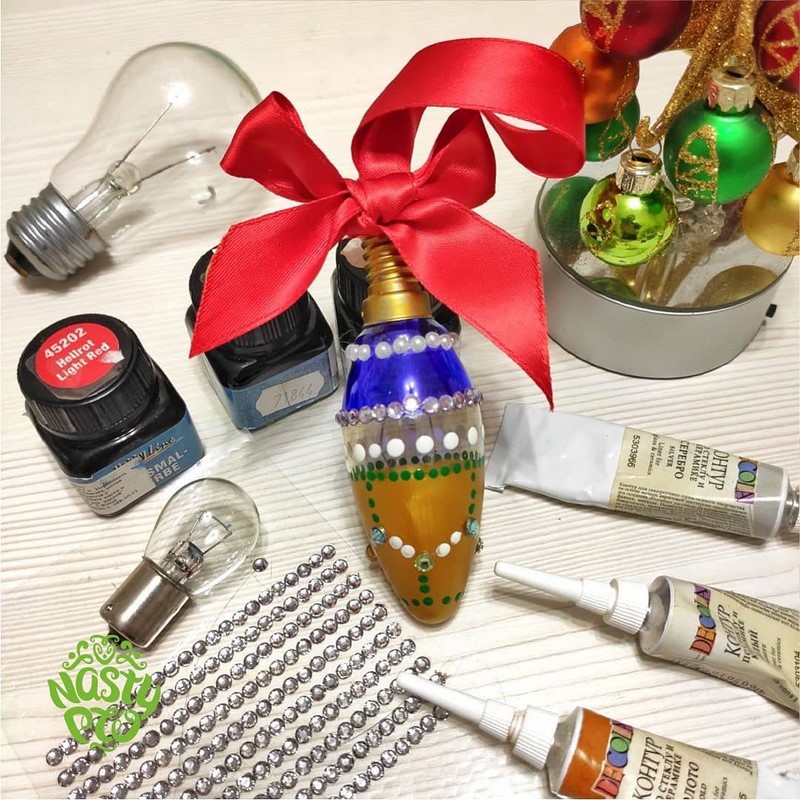 Новогодние игрушки своими руками: оригинальные поделки на Новый 2027 год