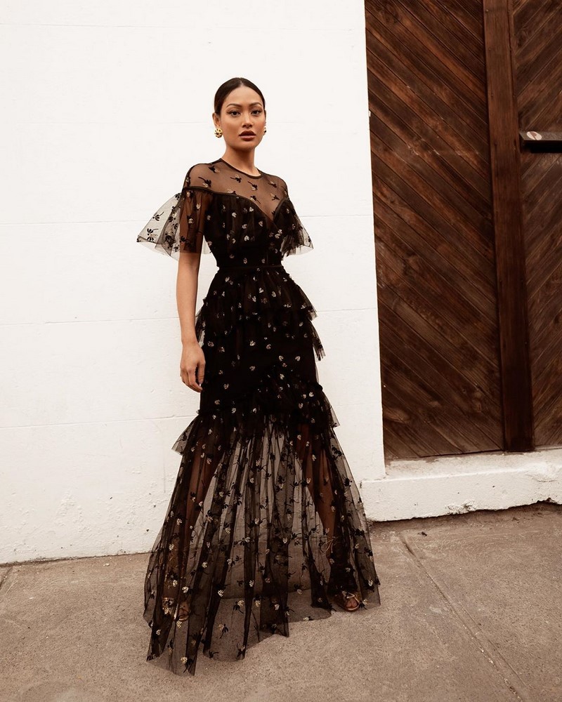 В каком цвете и в чем встречать Новый 2027 год? Фото-идеи новогодних образов