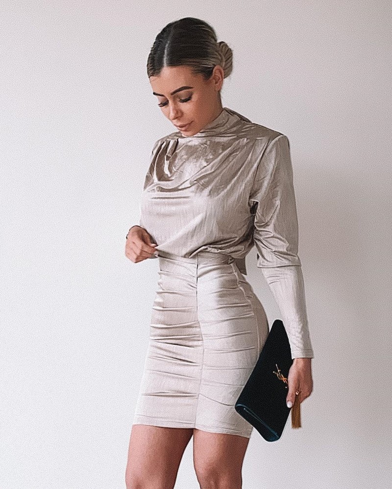 В каком цвете и в чем встречать Новый 2027 год? Фото-идеи новогодних образов