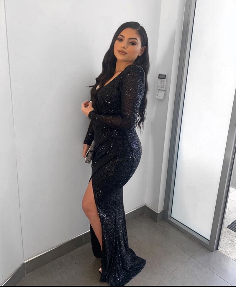 В каком цвете и в чем встречать Новый 2027 год? Фото-идеи новогодних образов