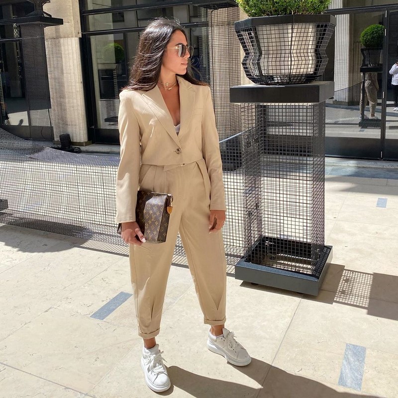 Мода осень-зима 2026-2027: стильные идеи образов на холодный сезон