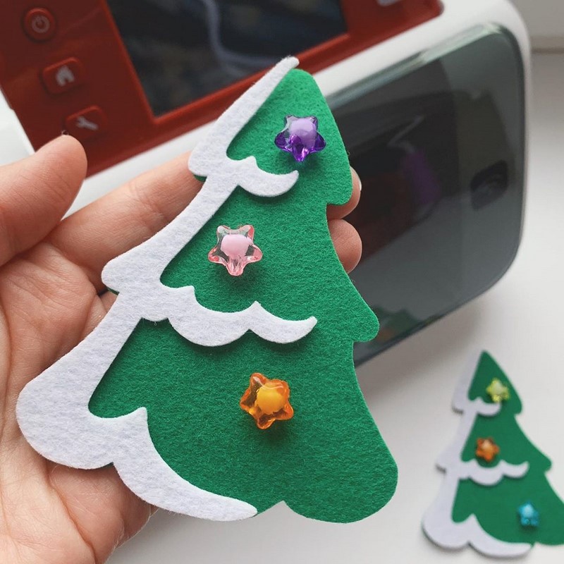 Новогодние игрушки своими руками: оригинальные поделки на Новый 2027 год