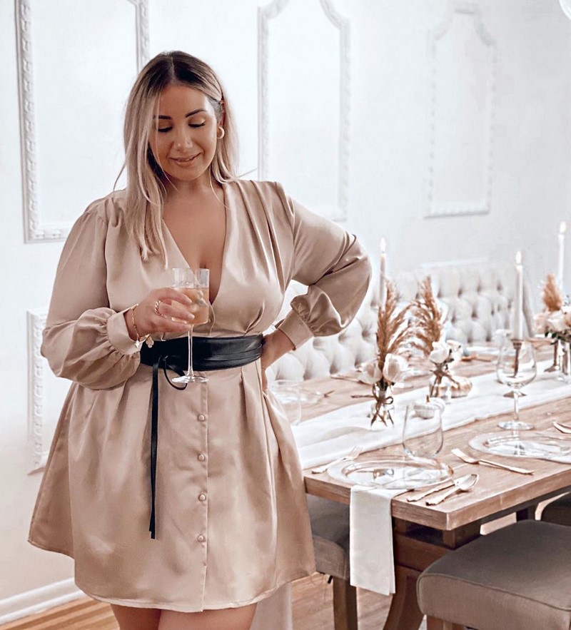 Платья на Новый Год 2027 для полных женщин: подборка модных трендов для главного торжества года