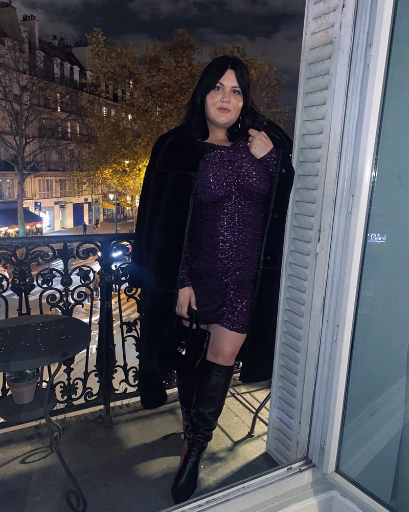 Платья на Новый Год 2027 для полных женщин: подборка модных трендов для главного торжества года