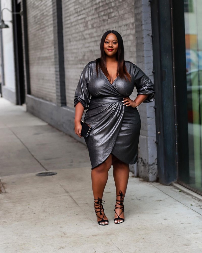 Платья на Новый Год 2027 для полных женщин: подборка модных трендов для главного торжества года