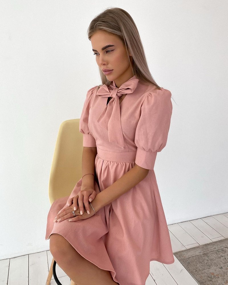 В каком цвете и в чем встречать Новый 2027 год? Фото-идеи новогодних образов