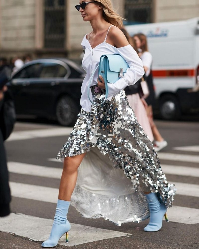 В каком цвете и в чем встречать Новый 2027 год? Фото-идеи новогодних образов