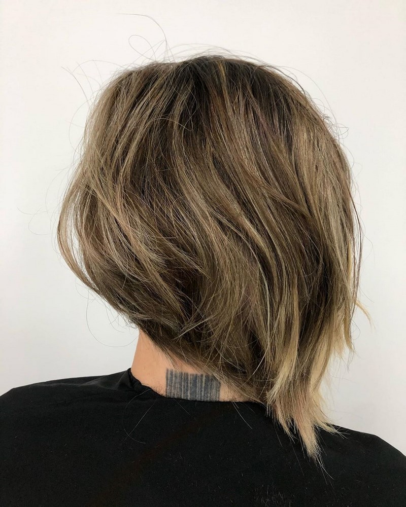 Асимметричные стрижки 2026: модные идеи, тренды и виды укладок на разную длину волос