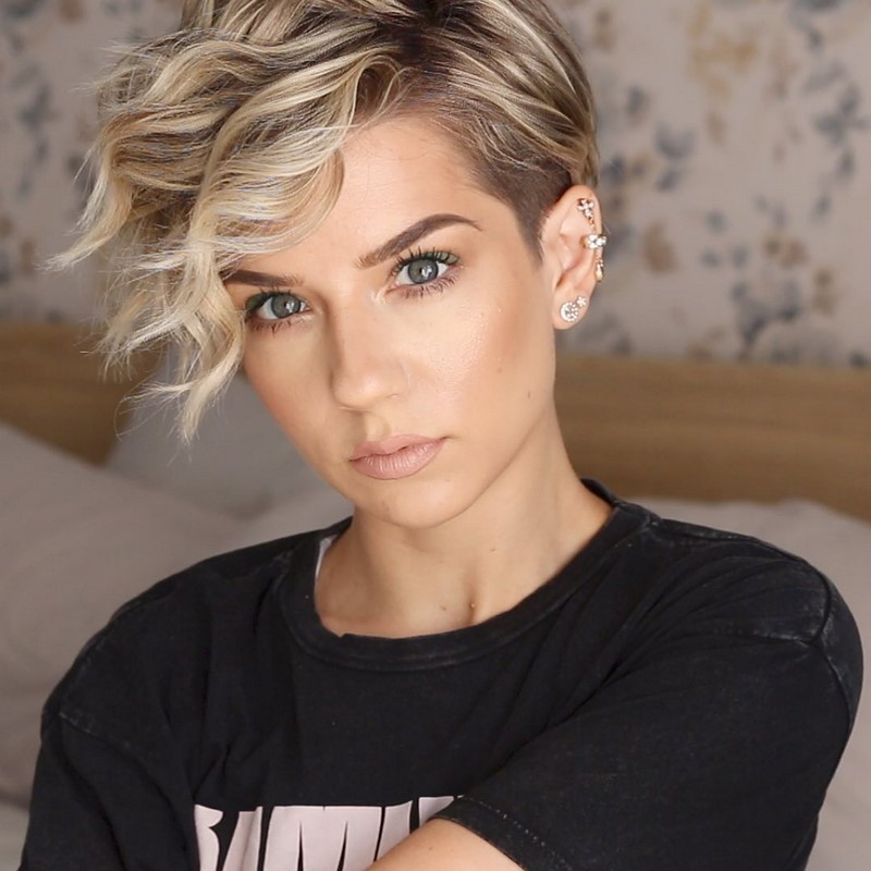 Асимметричные стрижки 2026: модные идеи, тренды и виды укладок на разную длину волос