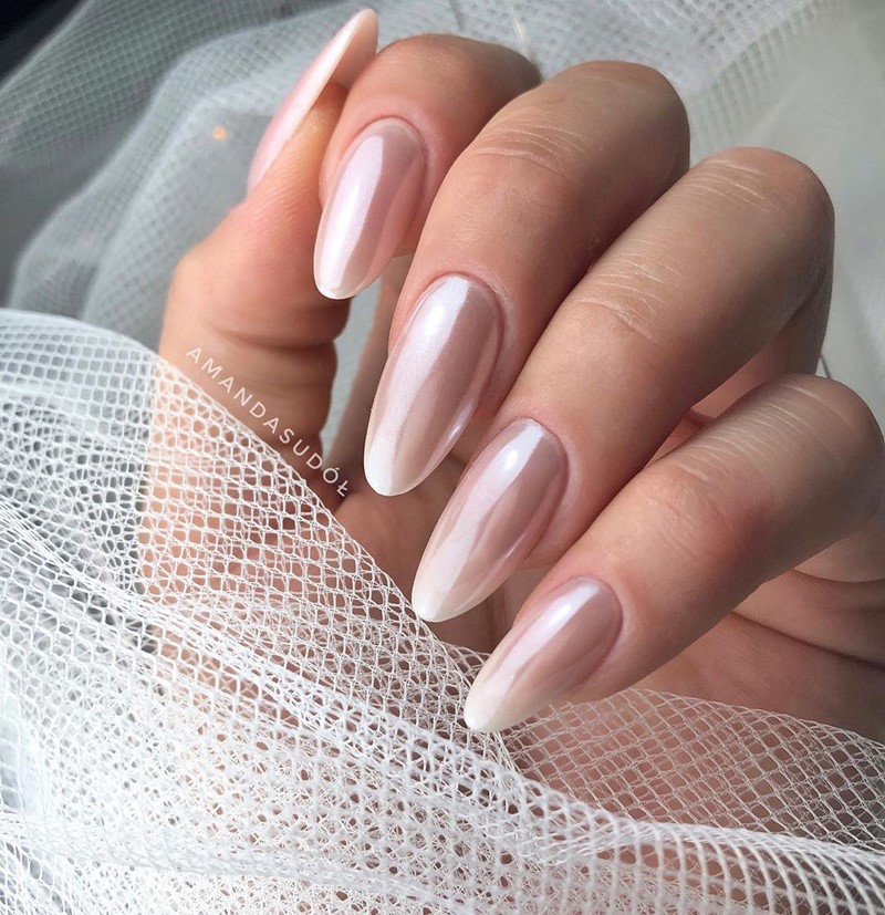 Модный маникюр с втиркой 2026: виды и тренды дизайна