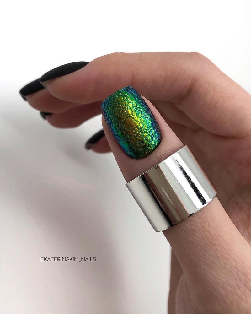 Модный маникюр с втиркой 2026: виды и тренды дизайна