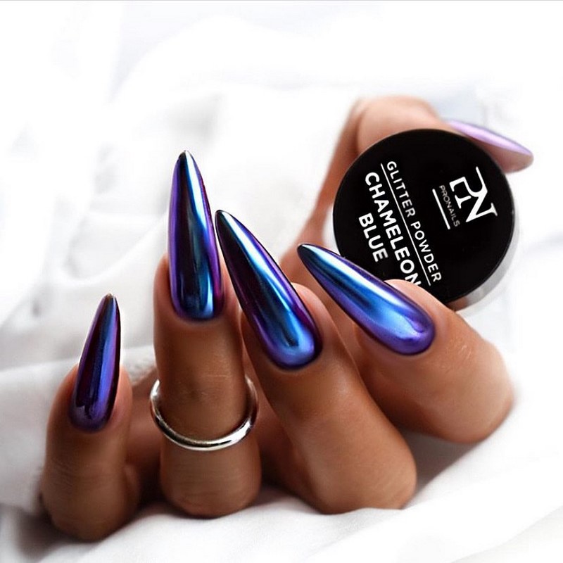 Модный маникюр с втиркой 2026: виды и тренды дизайна