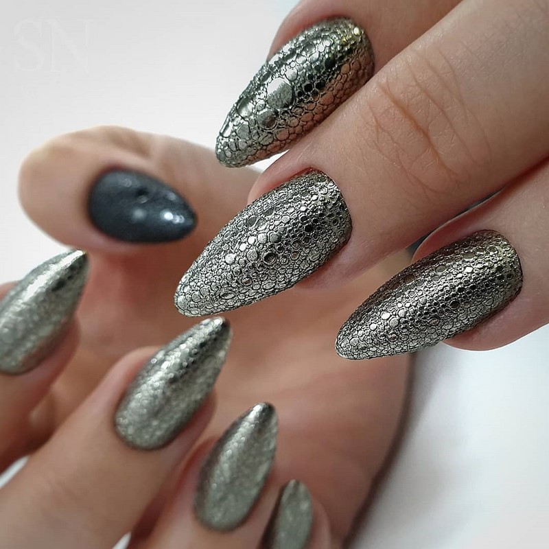 Модный маникюр с втиркой 2026: виды и тренды дизайна