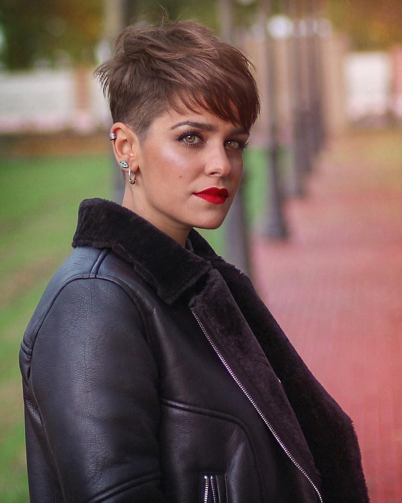 Асимметричные стрижки 2026: модные идеи, тренды и виды укладок на разную длину волос