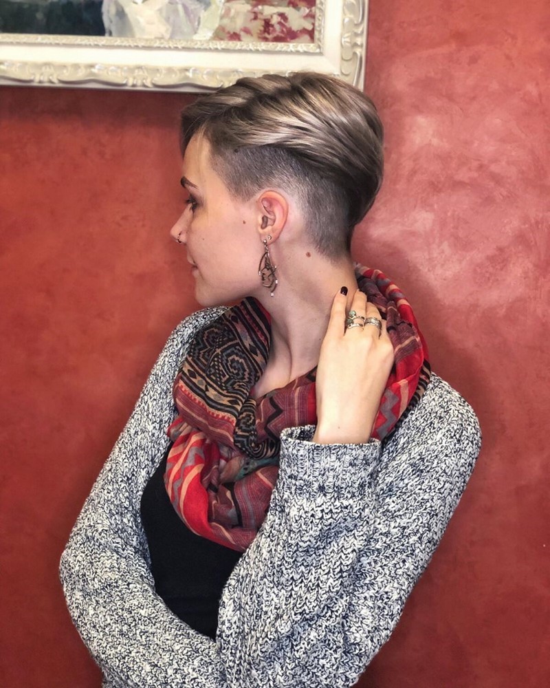 Асимметричные стрижки 2026: модные идеи, тренды и виды укладок на разную длину волос