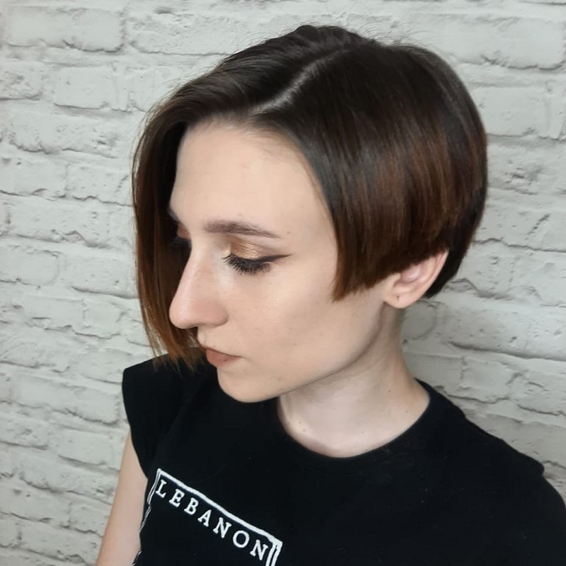 Асимметричные стрижки 2026: модные идеи, тренды и виды укладок на разную длину волос