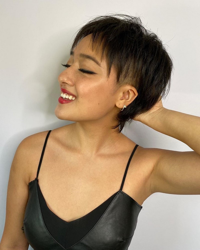 Асимметричные стрижки 2026: модные идеи, тренды и виды укладок на разную длину волос