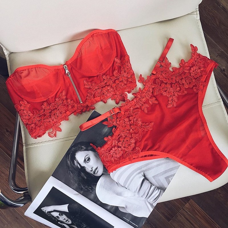 Тренды нижнего белья 2026: главные новинки сезона с фото