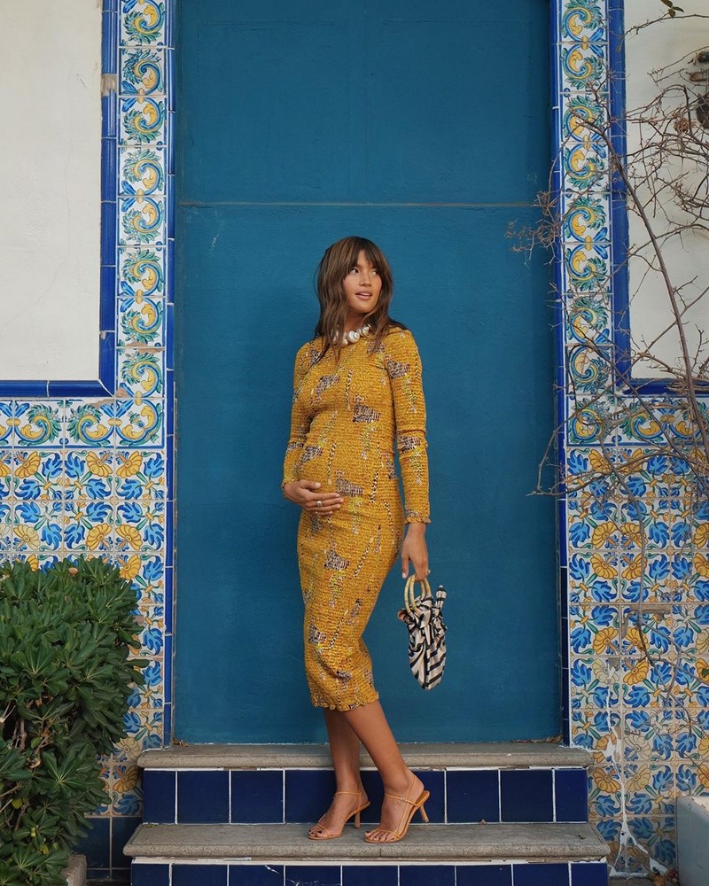 Платья для беременных 2026: актуальные фасоны, тенденции и новинки с фото