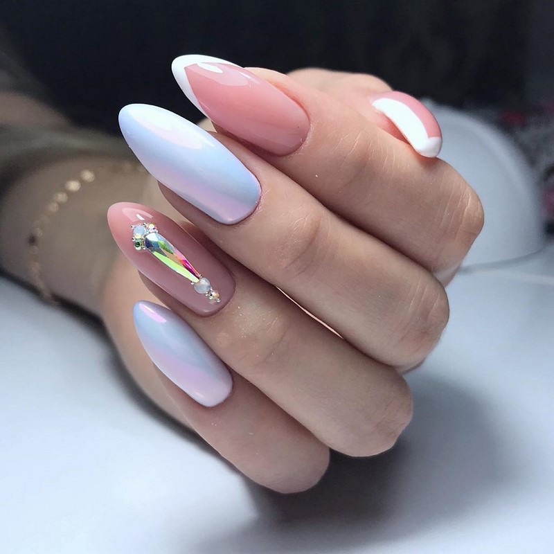 Модный маникюр с втиркой 2026: виды и тренды дизайна