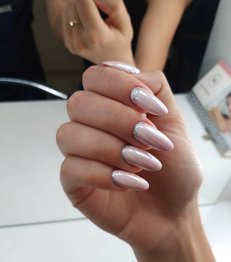 Модный маникюр с втиркой 2026: виды и тренды дизайна