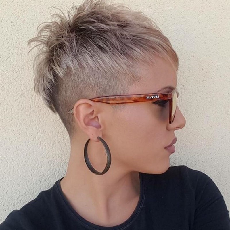 Короткие стрижки 2026: тренды женских стрижек на короткие волосы с фото