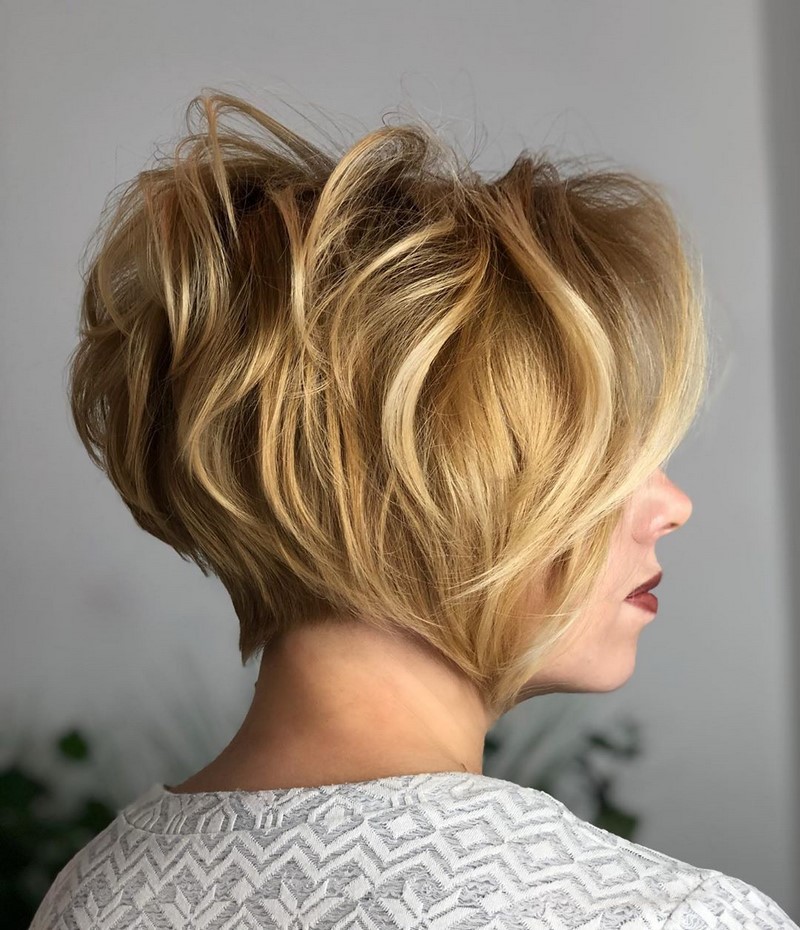 Короткие стрижки 2026: тренды женских стрижек на короткие волосы с фото