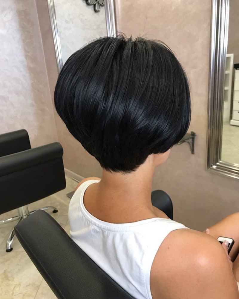 Короткие стрижки 2026: тренды женских стрижек на короткие волосы с фото