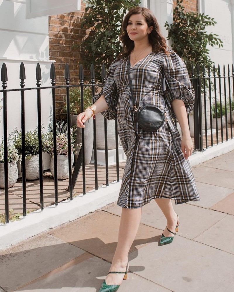 Платья для беременных 2026: актуальные фасоны, тенденции и новинки с фото